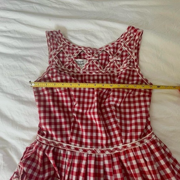 ♥️ UNIQUE VINTAGE • gingham swing dress w adorable cut out and bow details - Picture 6 of 8